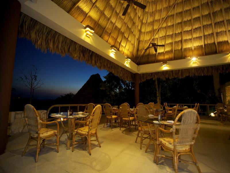 Camino Real Tikal‎ Hotel El Remate Exterior photo